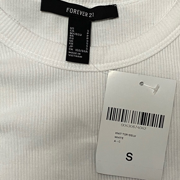 Forever 21 Plain White Shirt - Picture 4 of 4